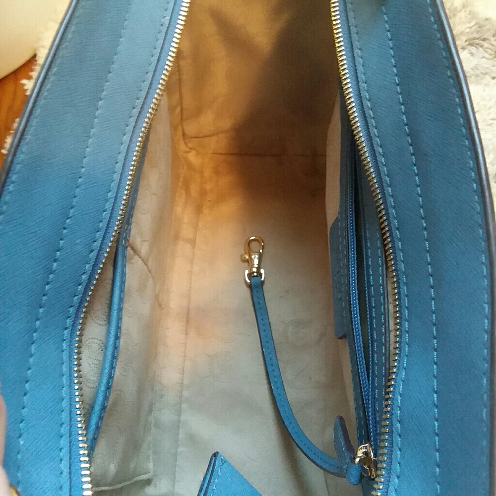 MICHAEL KORS STUDDED SELMA STUD BAG - Picture 6 of 8